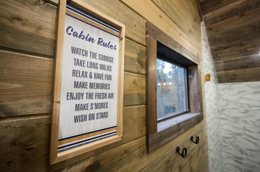 Luxury Cabin Getaway! Hot Tub, Pet Friendly, Foosball & More Broken Bow Exterior photo