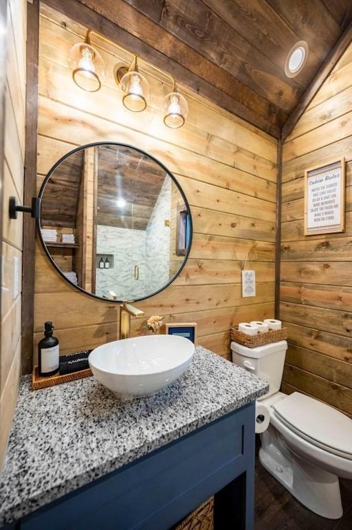 Luxury Cabin Getaway! Hot Tub, Pet Friendly, Foosball & More Broken Bow Exterior photo